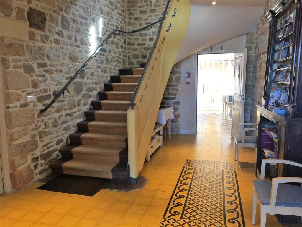 Hotel De La Presqu'Ile Крозон Экстерьер фото